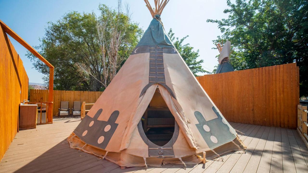 ホテルOk Rv Park Glamping Tipi Ok55 モアブ エクステリア 写真